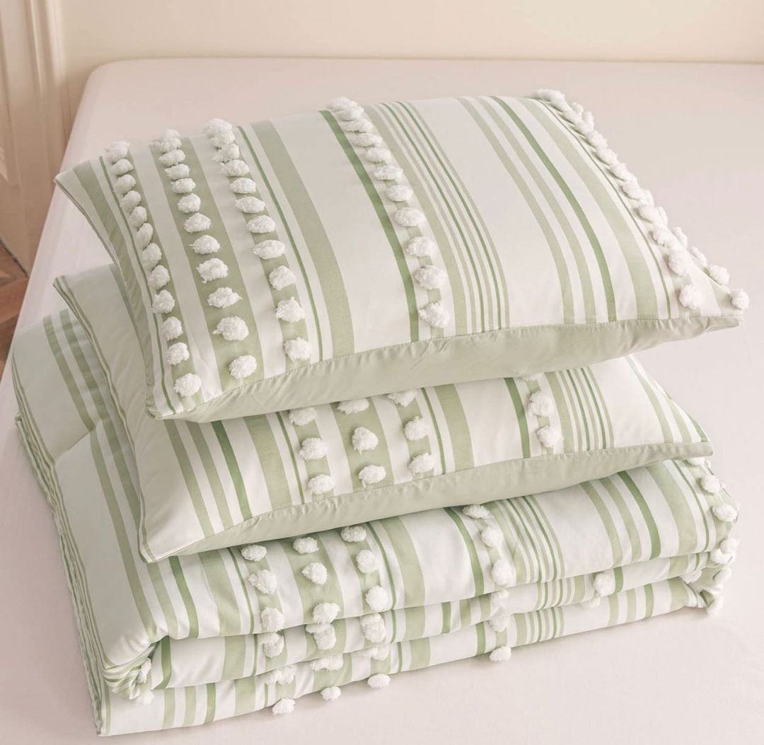 Éclat Vertical - Dulces Bed & Home